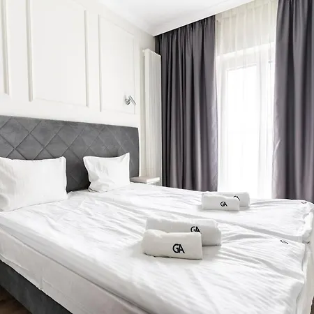 Urban Chic - Luxury Stay At Mennica Residence Warsaw Apartment *